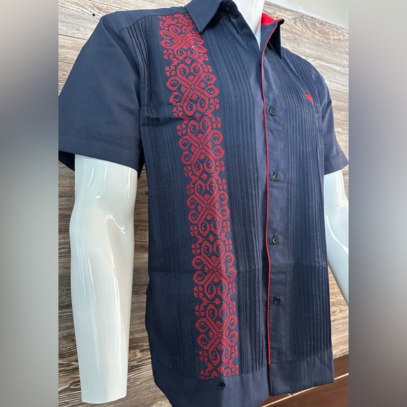 Casanova Mexican Guayabera Casual Shirt Navy Blue Short Sleeve Red Embroidery - Picture 10 of 11